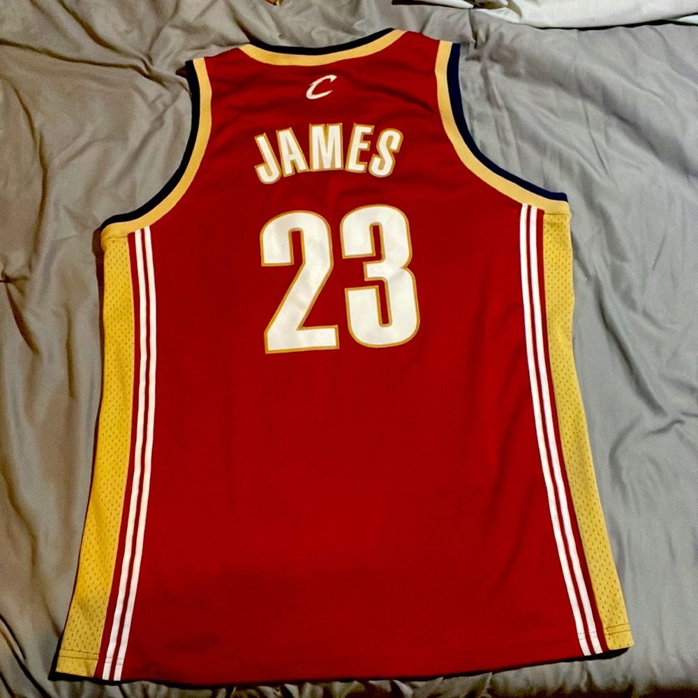 Labron James Cleveland Basketball Nike Jersey